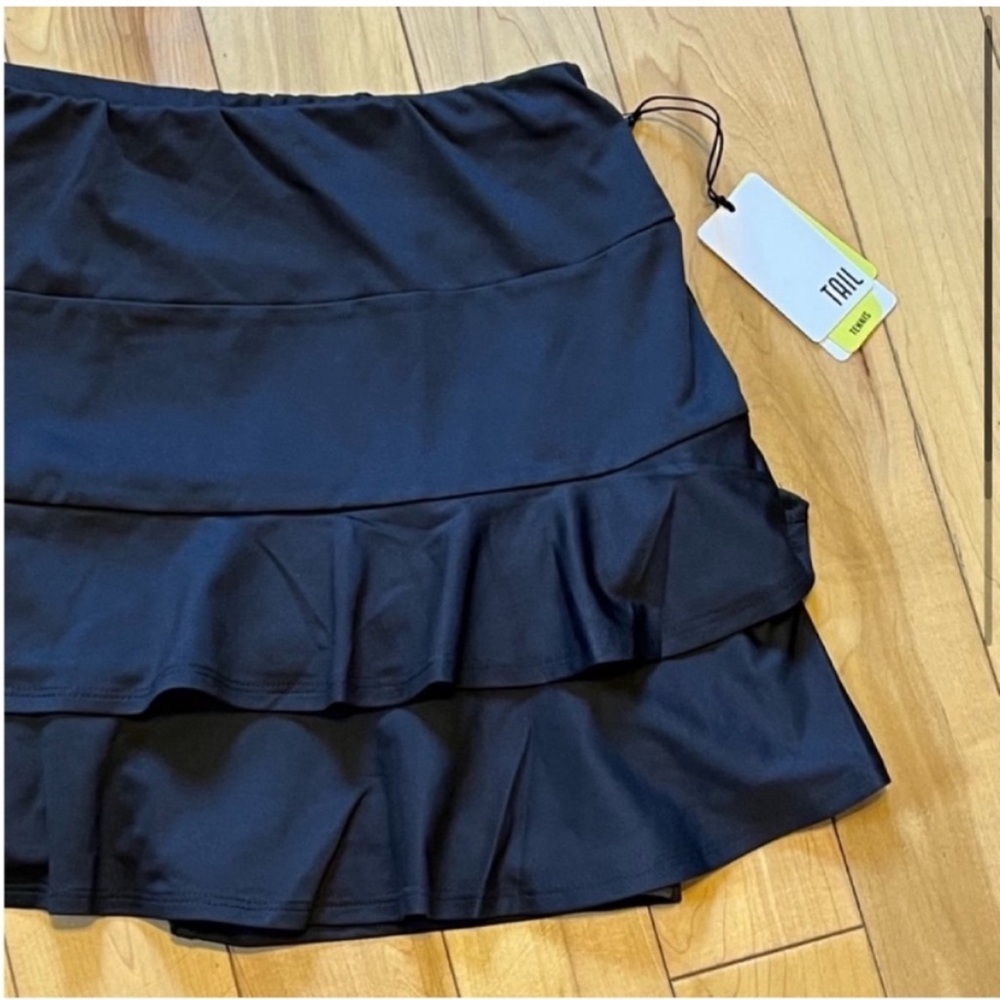 NWT Tail Activewear Doubles Skort in Black ruffle skirt and shorts size large - Picture 3 of 12